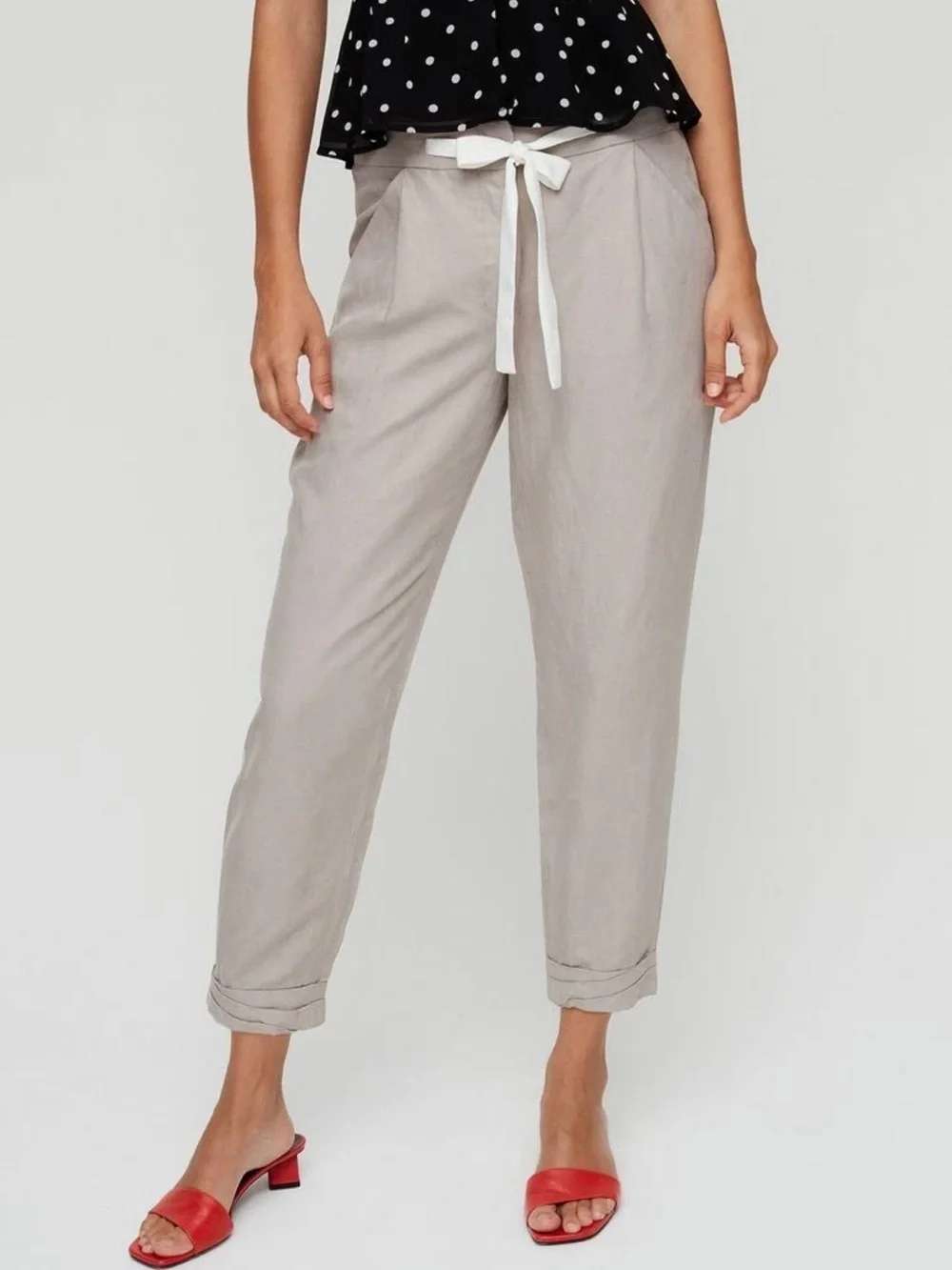 Aritzia Wilfred Beige Drawstring Cropped Linen Pants Size 8